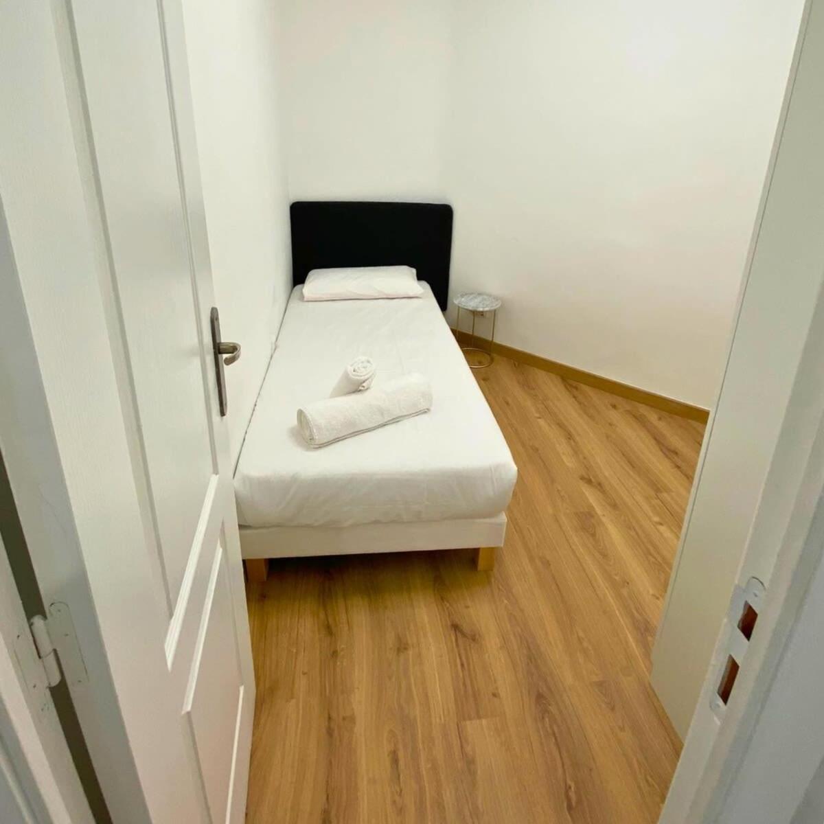 Great In Poblenou Perfect For 4 People Barcellona